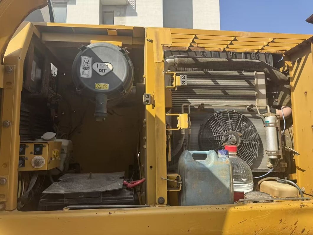 2012 Caterpillar 323DL Crawler Excavator