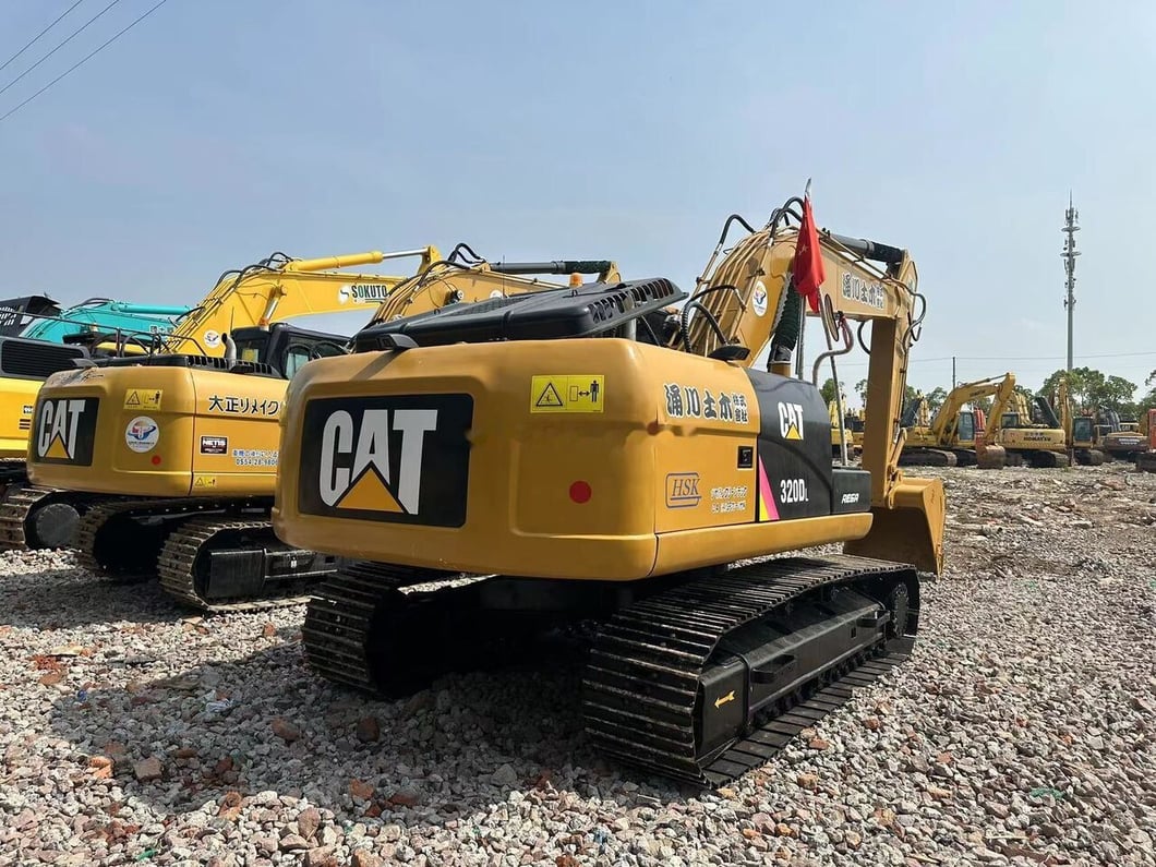 2022 Caterpillar 320D Crawler Excavator