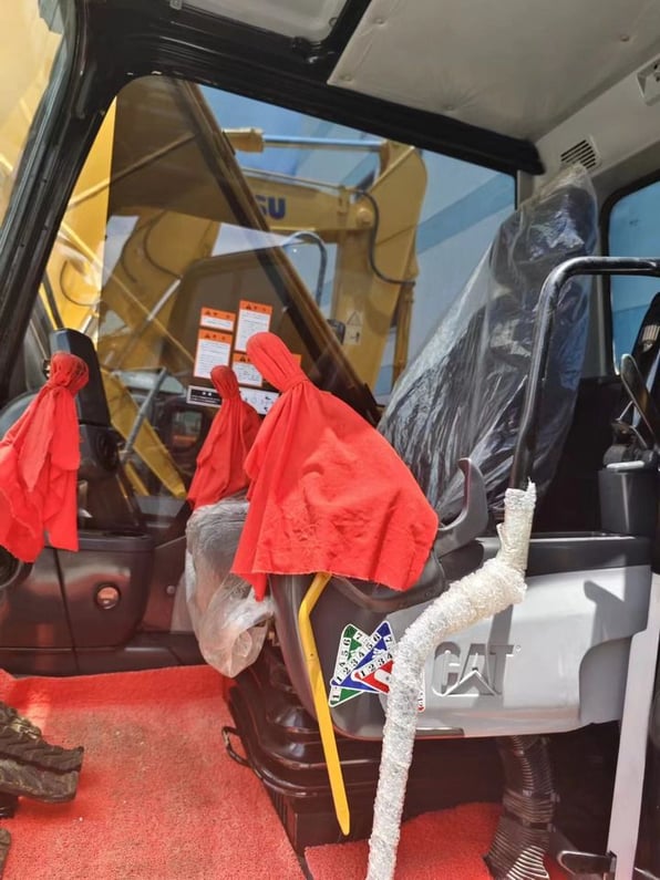 2022 Caterpillar 320D Crawler Excavator