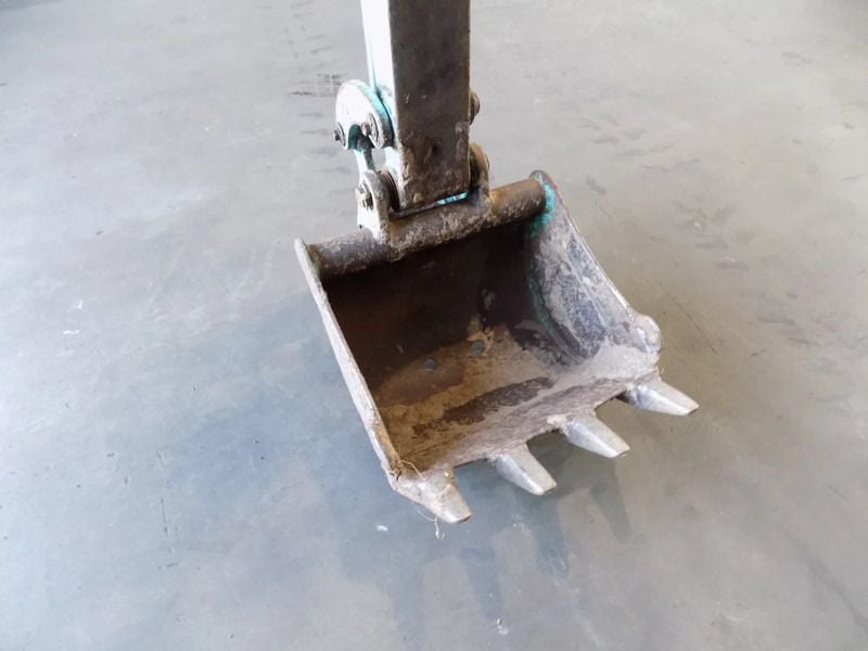 IHI Minigraver 2 Cillinder Motor Diesel.