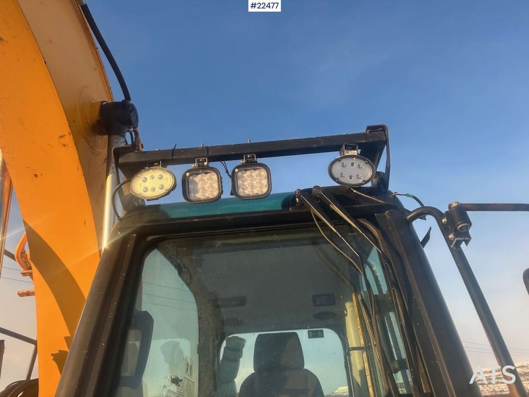 2016 JCB JZ140LC Crawler Excavator