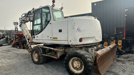 2005 CASE WX165 Wheel Excavator