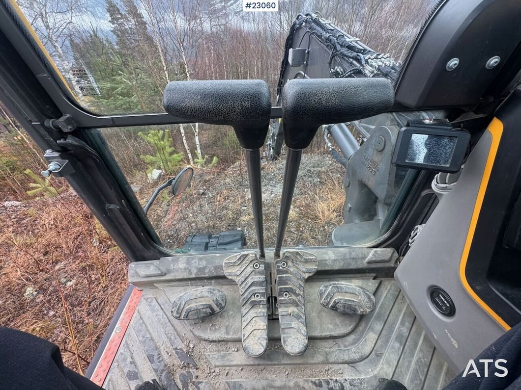 2022 Volvo ECR88D Crawler Excavator