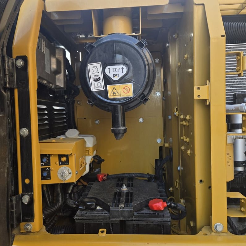 2022 Caterpillar 320D Crawler Excavator