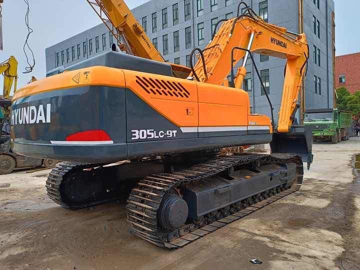 2017 Hyundai 305-9T Crawler Excavator