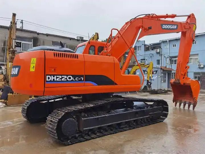 2019 Doosan DH220-7 Crawler Excavator