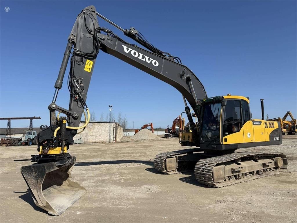 2011 Volvo EC210CL Crawler Excavator