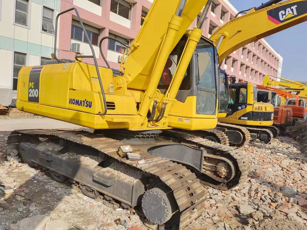 2017 Komatsu PC200-7 Crawler Excavator