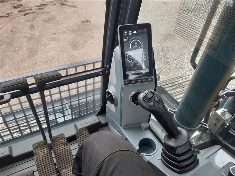 XCMG XE150E Crawler Excavator