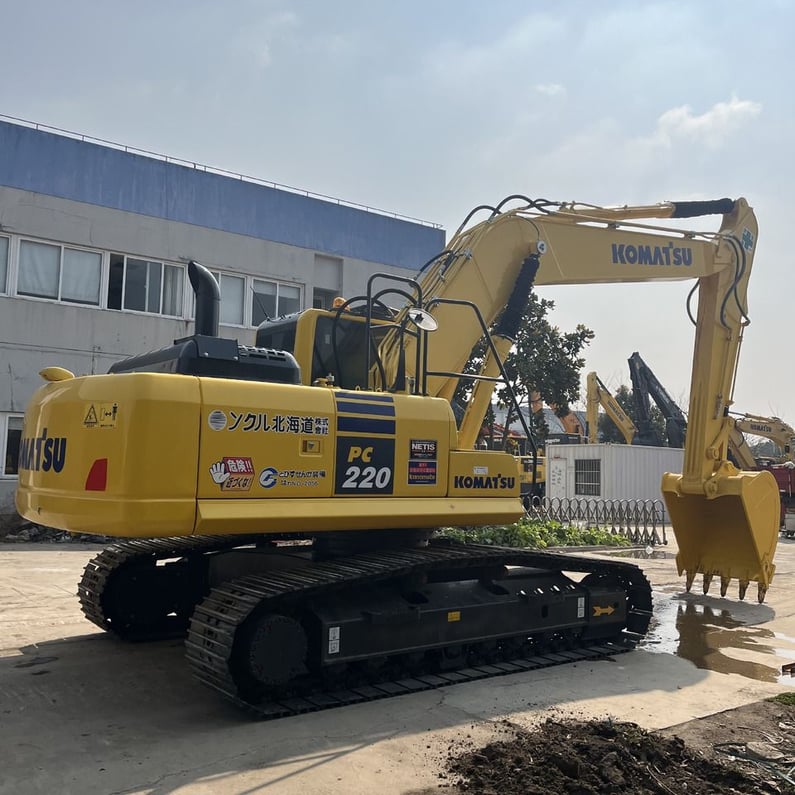 2023 Komatsu PC220-8 Crawler Excavator