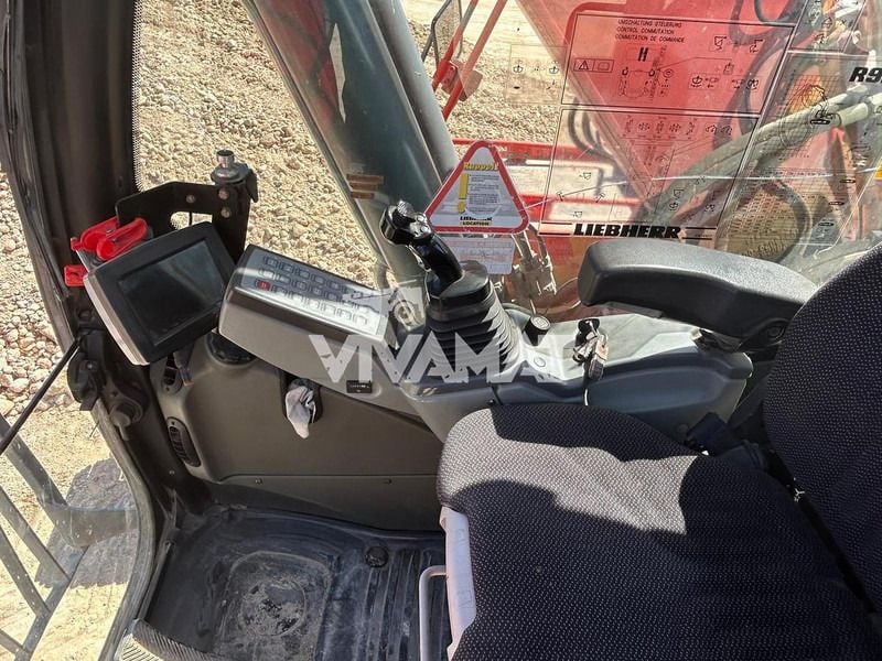 2013 Liebherr R924LC Crawler Excavator