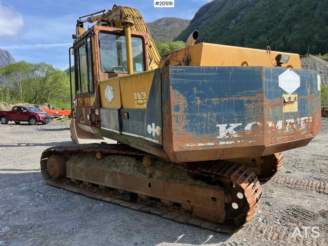 1998 Komatsu PC200-3 Crawler Excavator