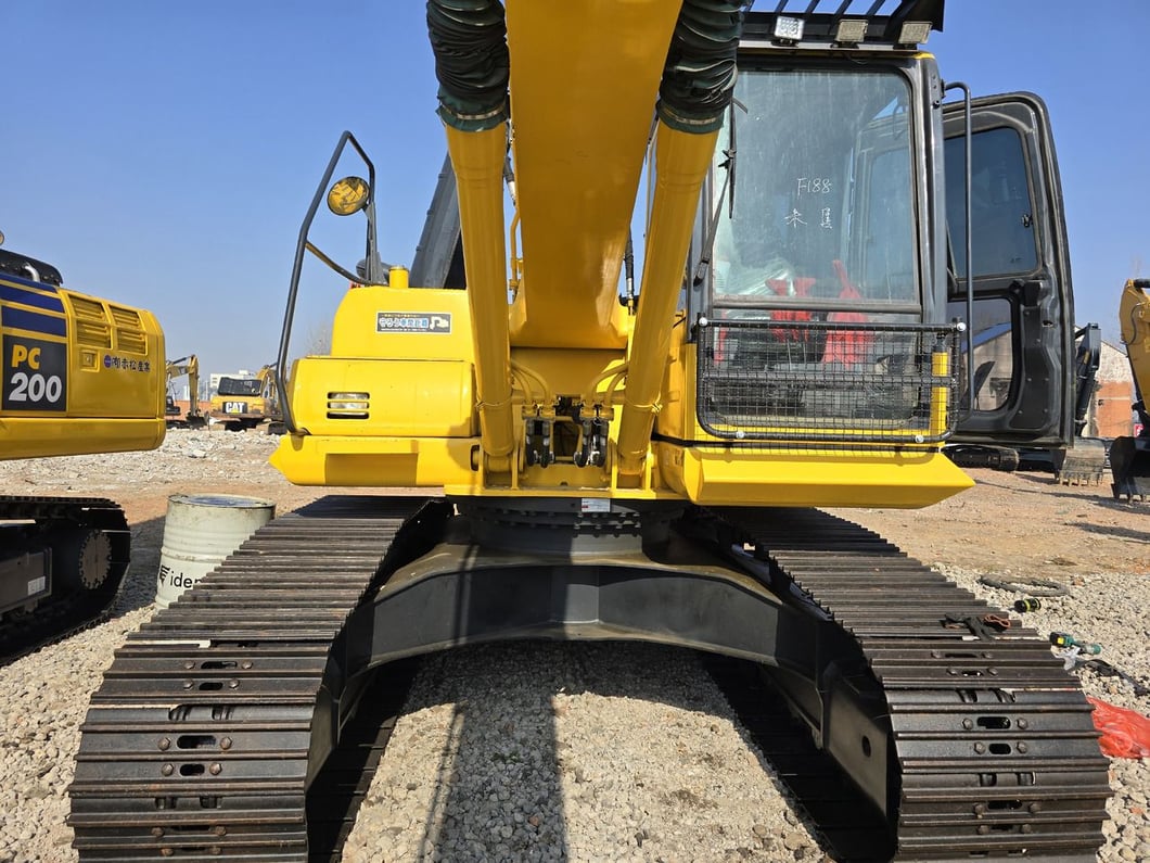2024 Komatsu PC200-8 Crawler Excavator