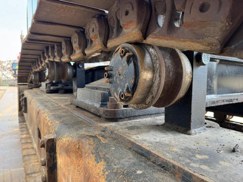 2018 Caterpillar 352F Crawler Excavator