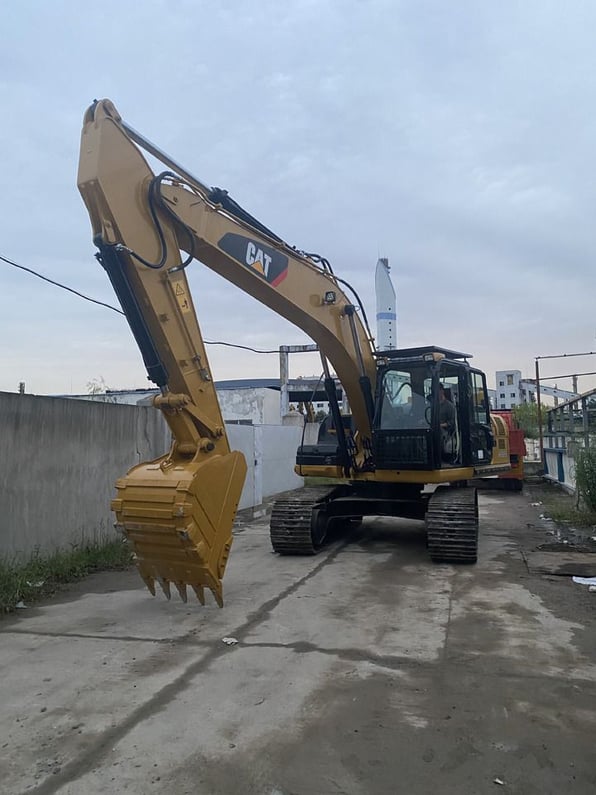 2015 Caterpillar 320D Crawler Excavator
