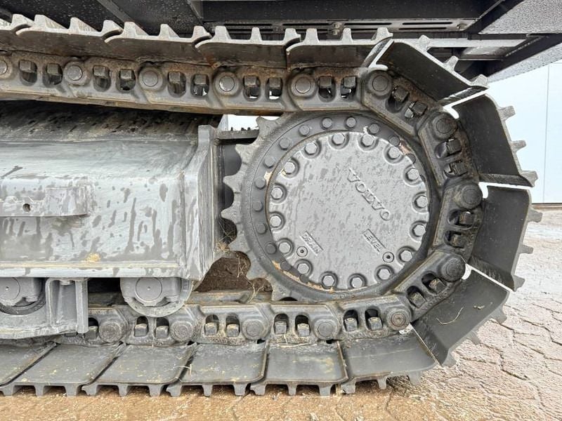 2025 Volvo EC220D Crawler Excavator