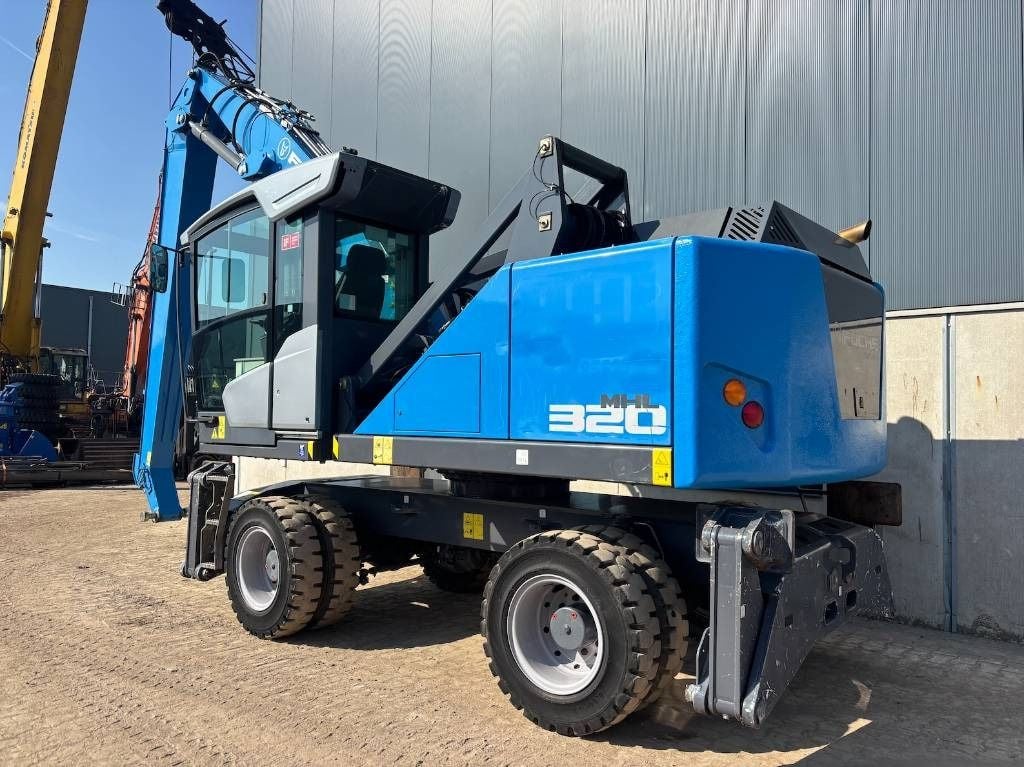 2018 Fuchs MHL320F Material Handler