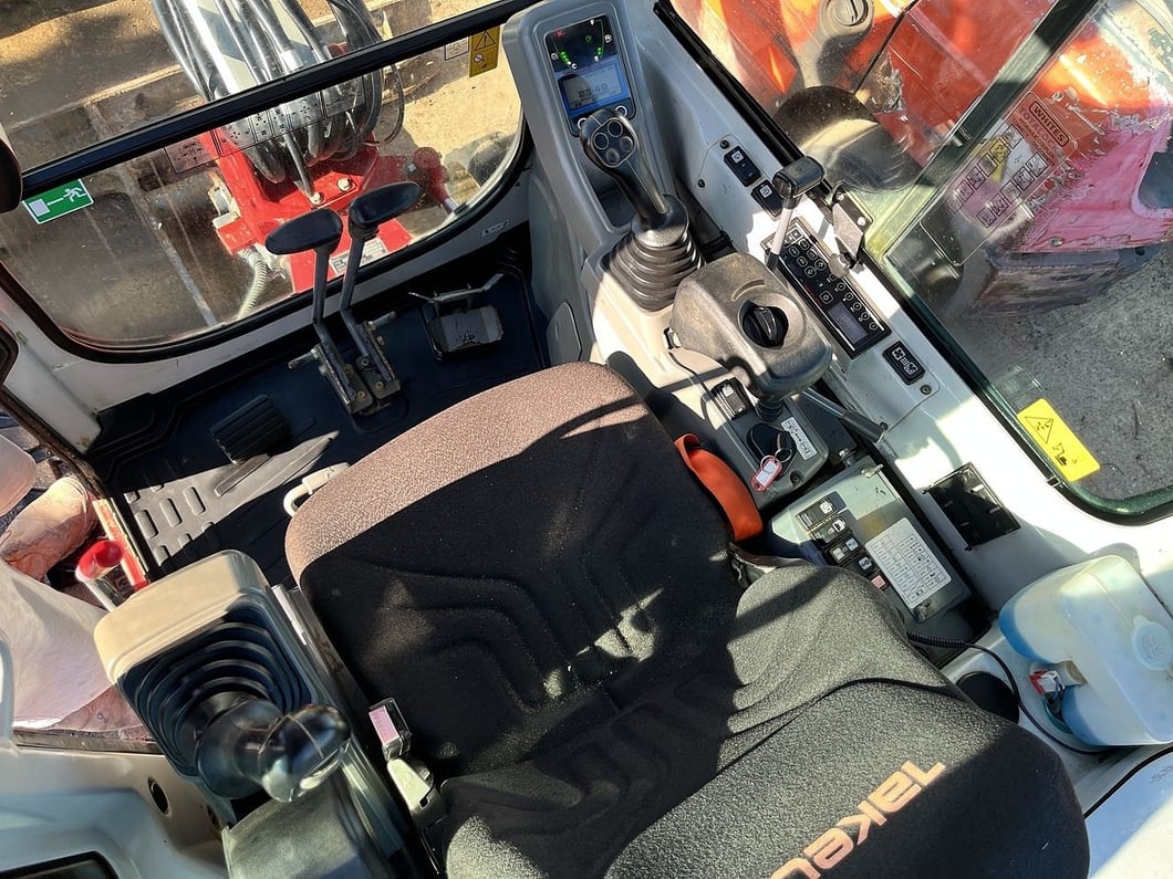 2020 Takeuchi TB225 Mini Excavator
