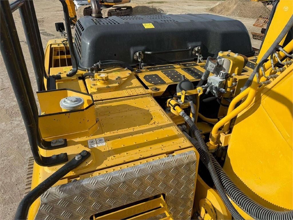 2012 Komatsu PC240LC-10 Crawler Excavator