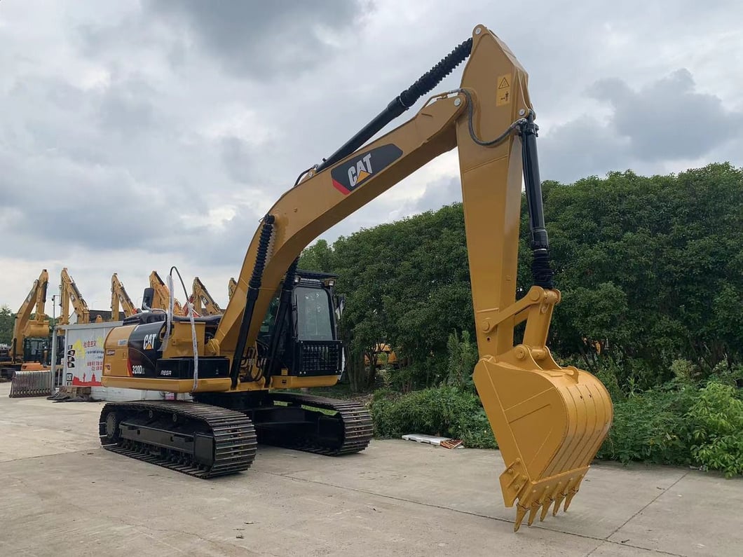 2023 Caterpillar 320D2 Crawler Excavator