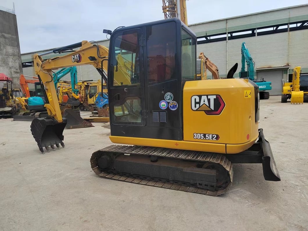 2021 Caterpillar 305.5E2 Mini Excavator
