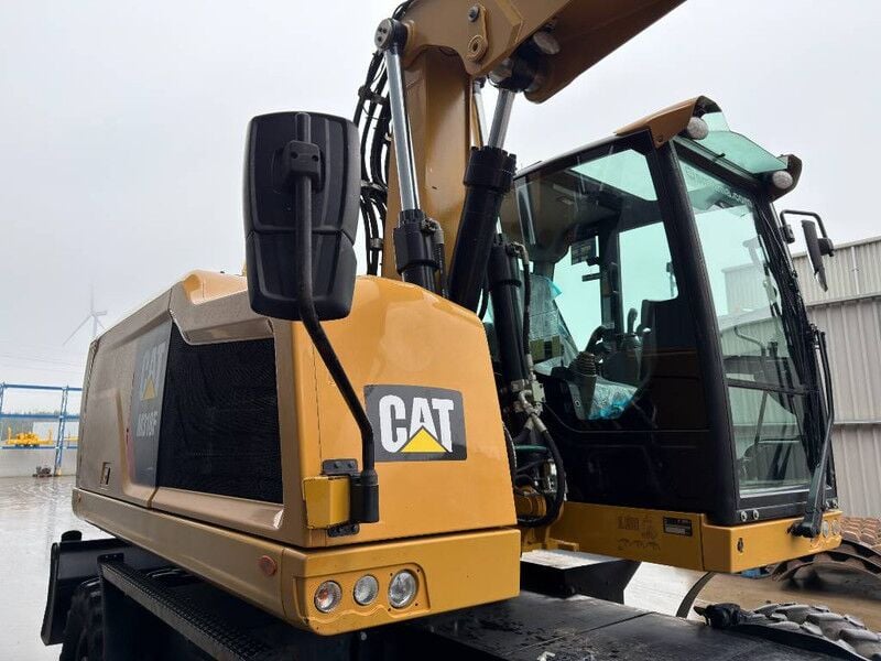 2015 Caterpillar M318F Wheel Excavator