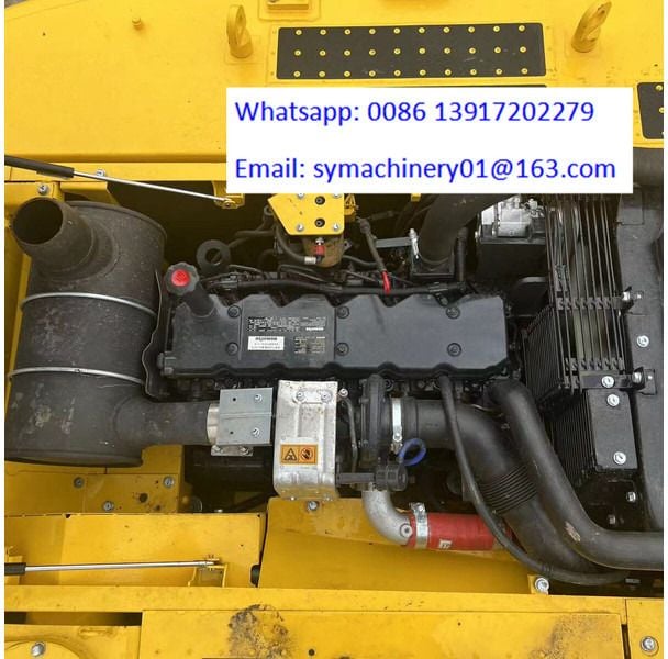 2022 Komatsu PC220-8 Crawler Excavator