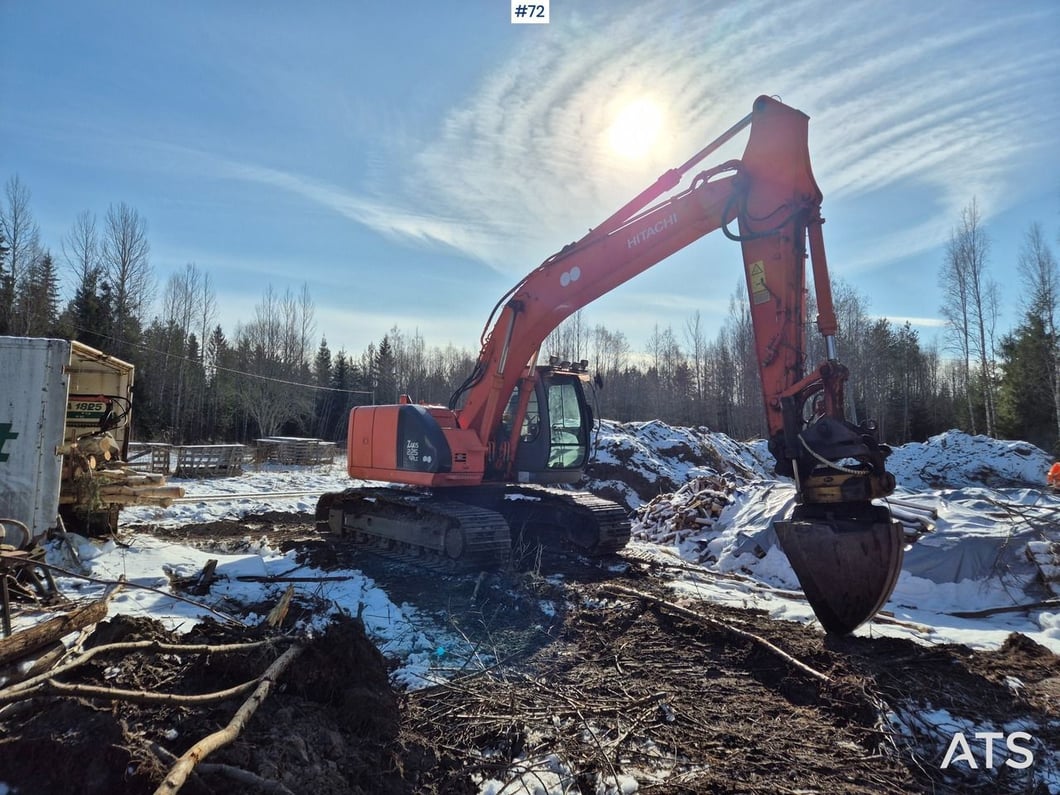 2005 Hitachi ZX225 Excavadora de Orugas