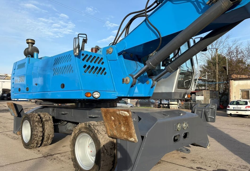 2011 Terex MHL360D Material Handler