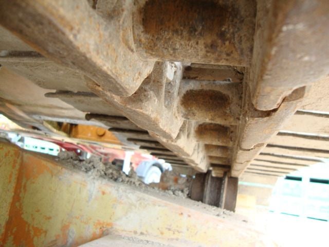 EWK PL820R Crawler Excavator