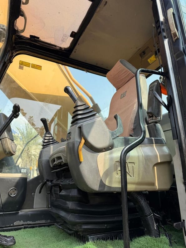 2011 Caterpillar 345D Crawler Excavator