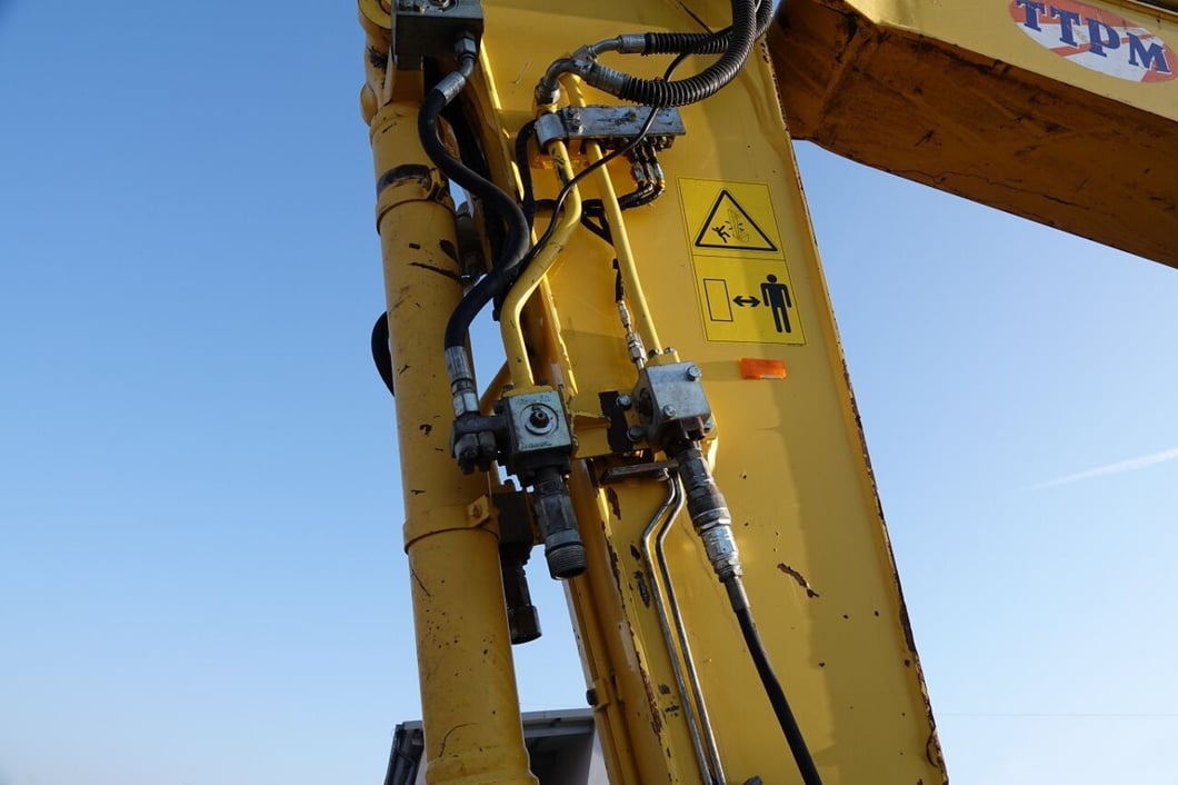 2017 Komatsu PW180-10 Wheel Excavator