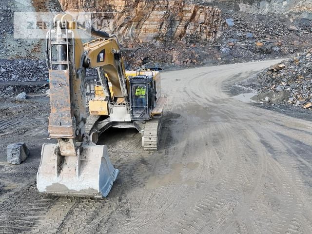 2019 Caterpillar 374FL Crawler Excavator