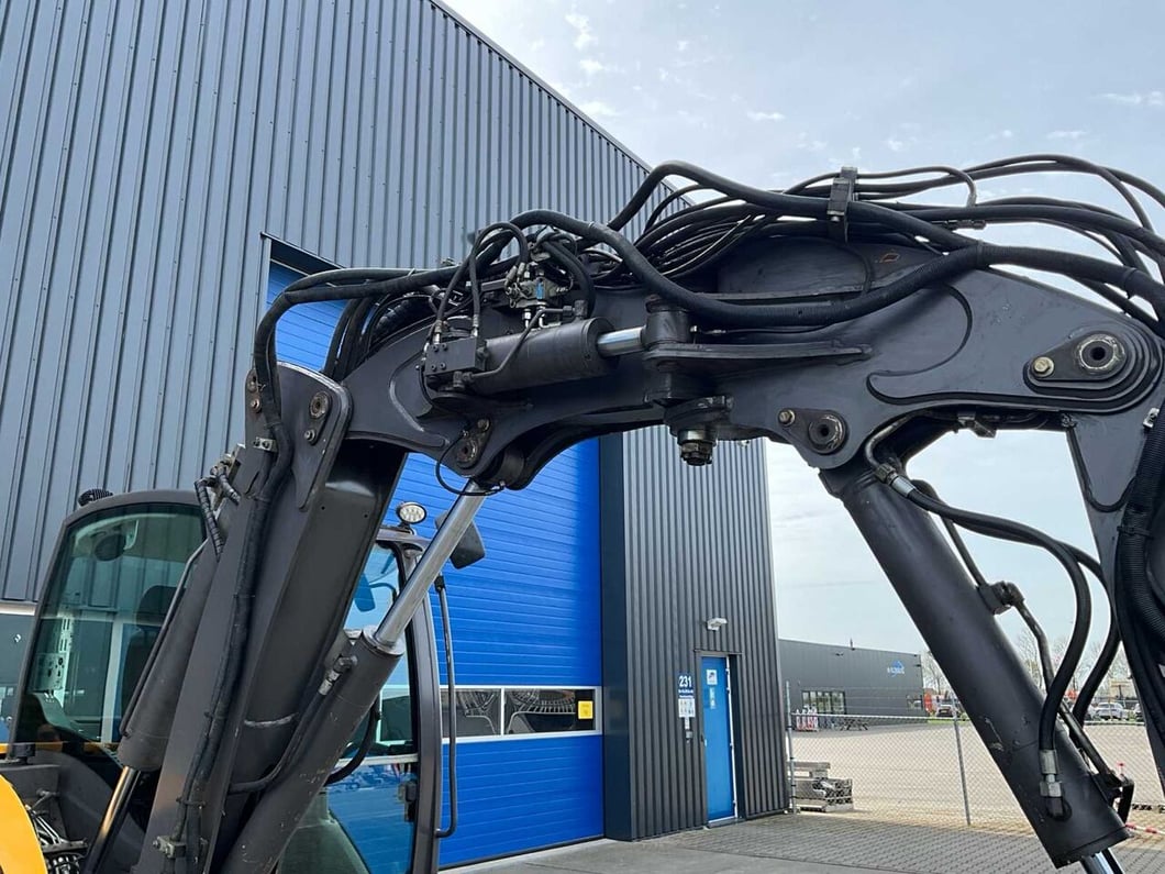 2017 Mecalac 8 MCR Crawler Excavator