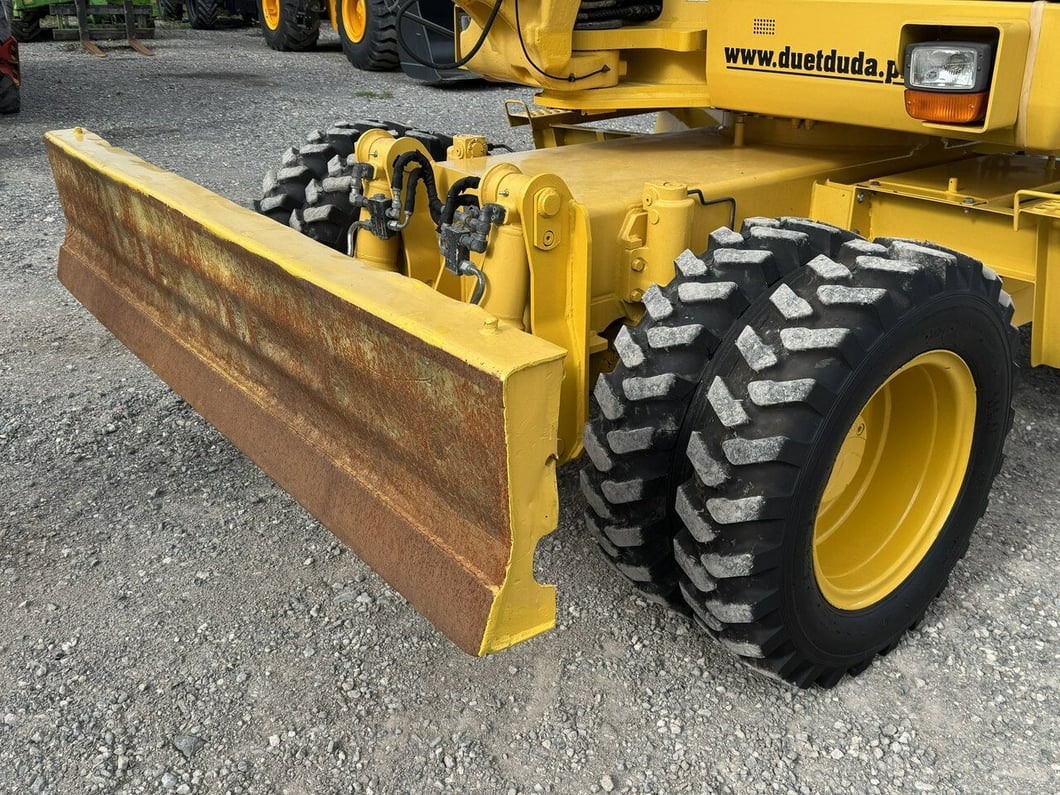 2009 Komatsu PW98MR-8 Wheel Excavator