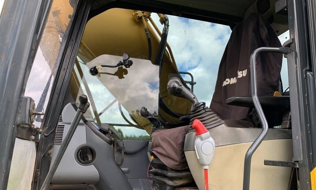 2006 Komatsu PC210LC-8 Crawler Excavator