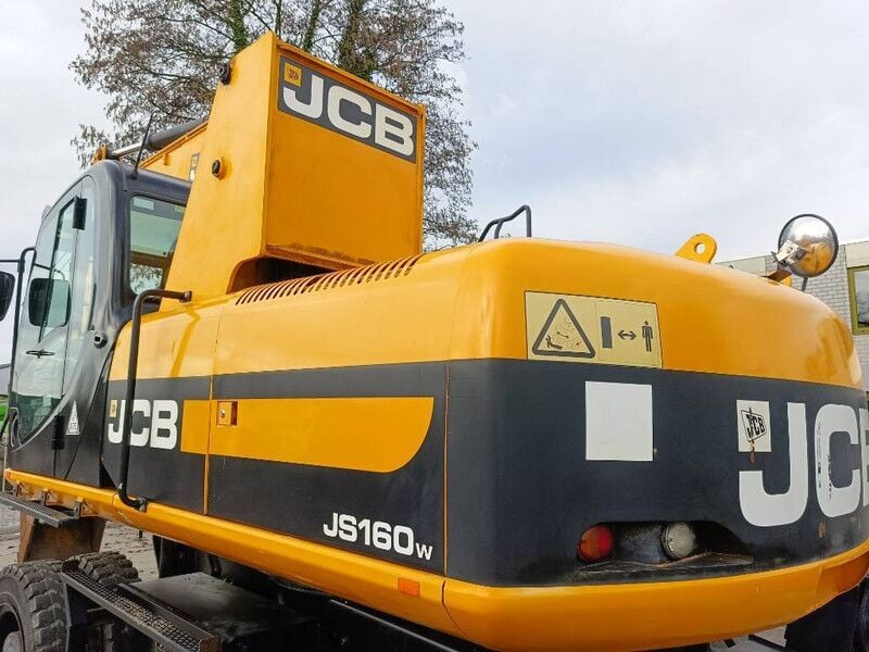 2011 JCB JS160W Material Handler