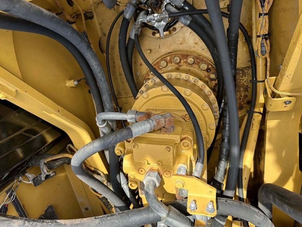 2024 Caterpillar 330GC Crawler Excavator