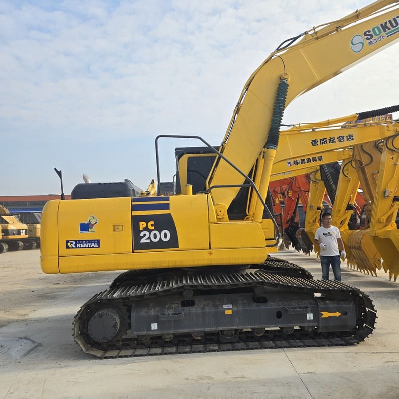 2024 Komatsu PC200-8 Crawler Excavator