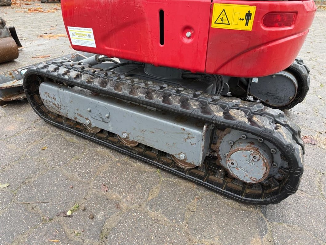 2022 Takeuchi TB210R Mini Excavator