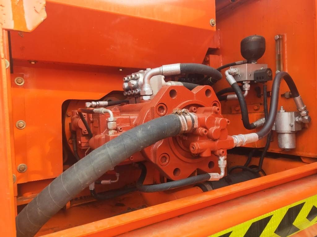 2023 Doosan DH220LC-7 Crawler Excavator