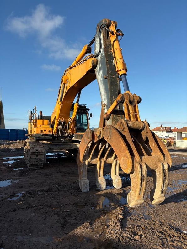 2013 Hyundai R800LC-9 Crawler Excavator