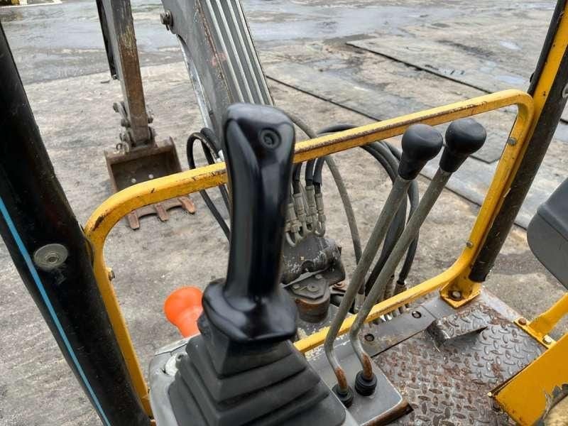 2000 Volvo EB12 Mini Excavator