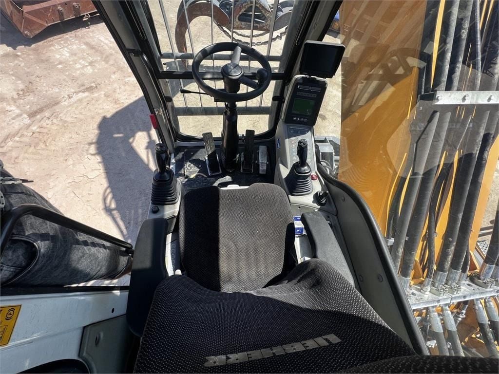 2013 Liebherr 934 C HD LITRONIC Material Handler