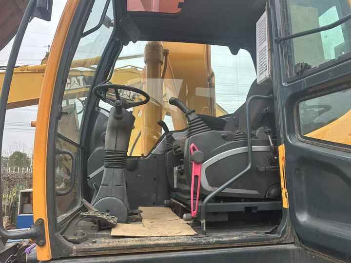 2023 Hyundai 210-9 Crawler Excavator