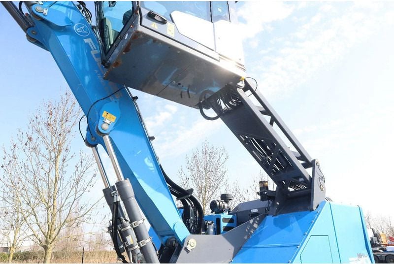 Fuchs MHL 320 T4F | PEEL GRAB | Umschlag (2018)