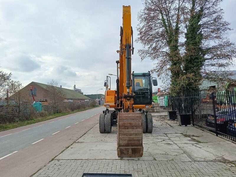2011 JCB JS160W Material Handler