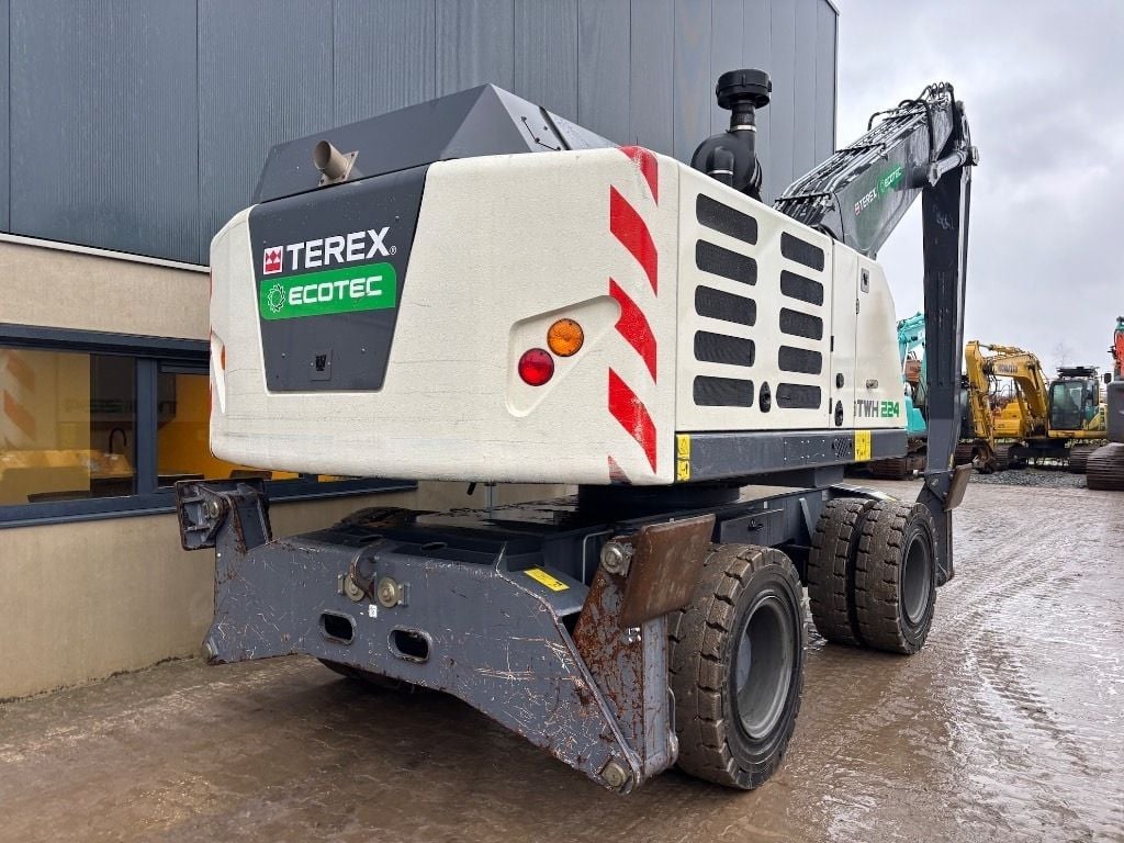 2021 Terex MHL331F Material Handler