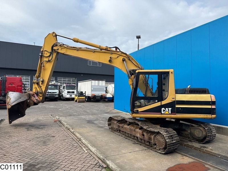 2001 Caterpillar 318B Crawler Excavator