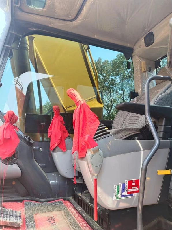 2018 Komatsu PC200-8 Crawler Excavator